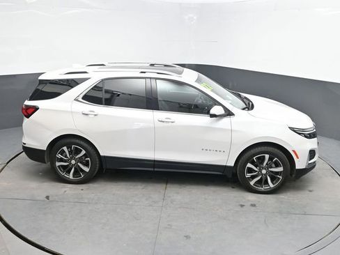 Used 2022 Chevrolet Equinox Premier AWD/4WD image 30