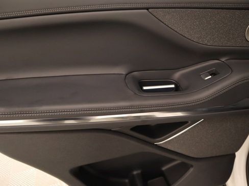 New 2025 Lincoln Navigator Reserve w/ Jet Appearance Package image 18