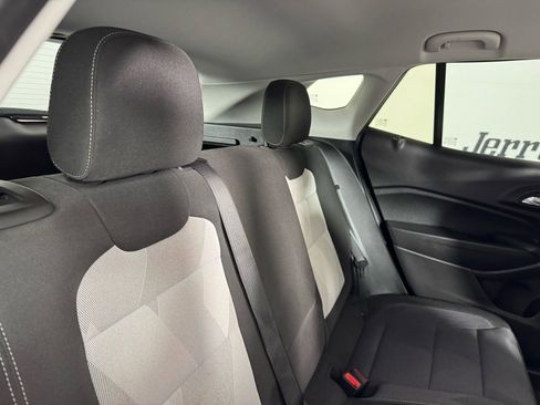 Used 2025 Chevrolet Trax LS w/ LS Convenience Package image 28