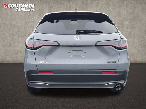 Used 2025 Honda HR-V Sport image 6