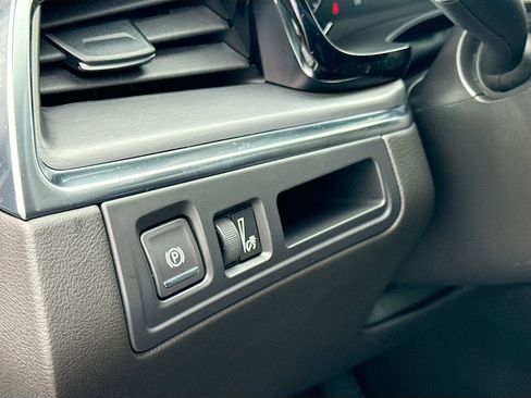 New 2025 Cadillac XT5 Luxury w/ LPO, Floor Liner Package image 10