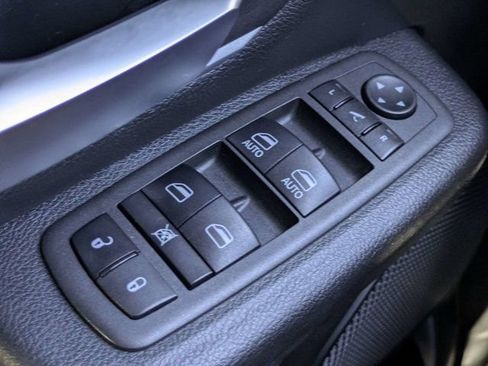 Used 2022 RAM 1500 Big Horn RWD image 22