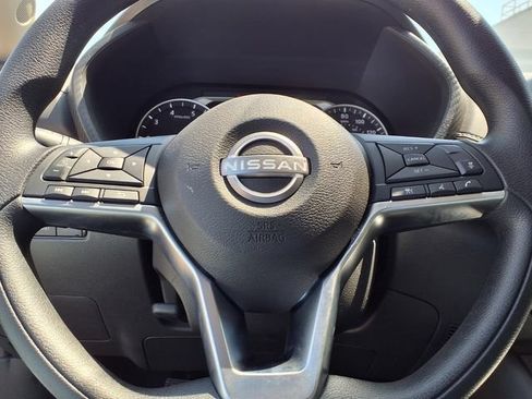 Certified 2025 Nissan Sentra SV FWD image 10