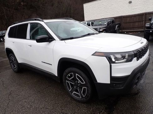 New 2026 Jeep Cherokee Laredo image 9