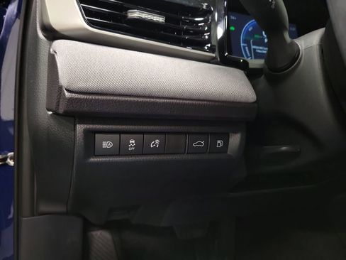Used 2025 Toyota Camry LE w/ Convenience Package FWD image 22