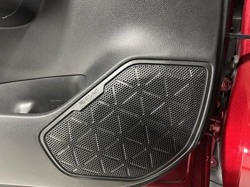 Used 2020 Toyota RAV4 XLE Premium image 22