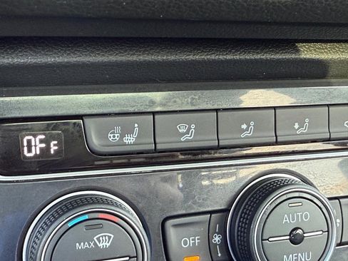 Used 2020 Volkswagen Tiguan SEL w/ Tiguan Three-Row MDO Package image 21