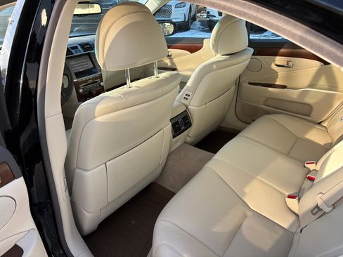 Used 2012 Lexus LS 460 AWD image 29