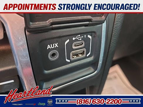 Used 2018 Jeep Wrangler Unlimited Sahara AWD/4WD image 58