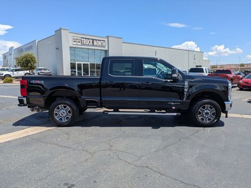 Used 2025 Ford F250 Lariat AWD/4WD image 2