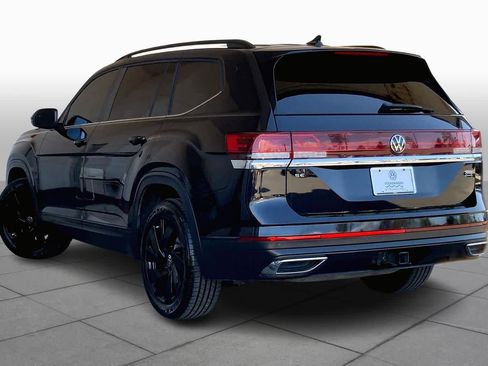 Used 2024 Volkswagen Atlas SE image 12