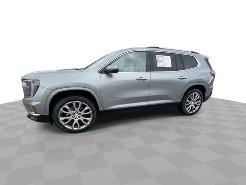 Used 2024 GMC Acadia Denali w/ Super Cruise Package AWD/4WD image 4