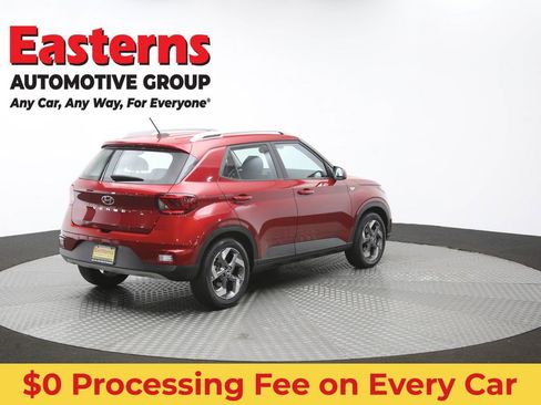 Used 2025 Hyundai Venue SEL FWD image 42