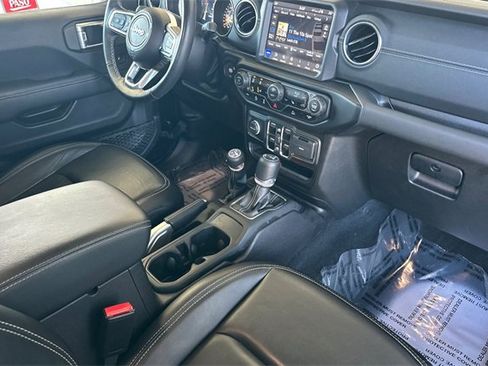 Used 2022 Jeep Gladiator Overland w/ Popular Equipment Package image 18