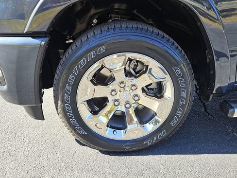 New 2026 RAM 1500 Big Horn AWD/4WD image 9