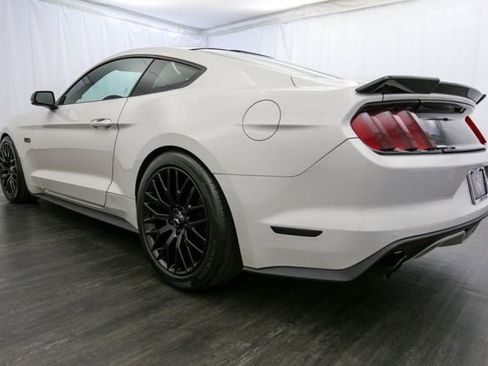 Used 2017 Ford Mustang GT Premium w/ GT Performance Package RWD image 27