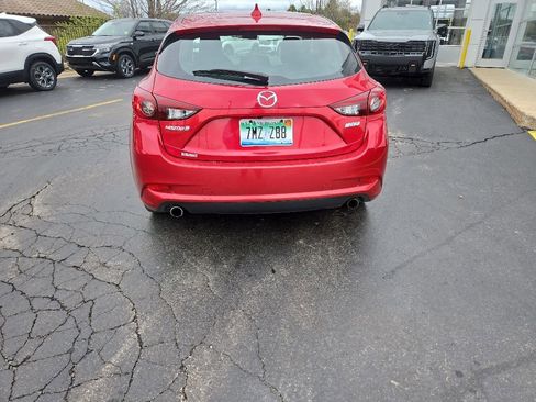 Used 2017 MAZDA MAZDA3 Grand Touring FWD image 4