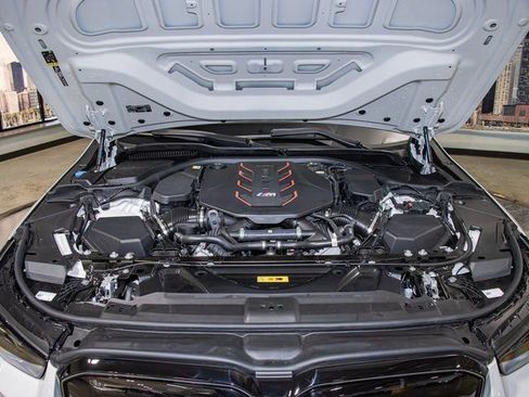 New 2026 BMW M5 w/ Executive Package image 5