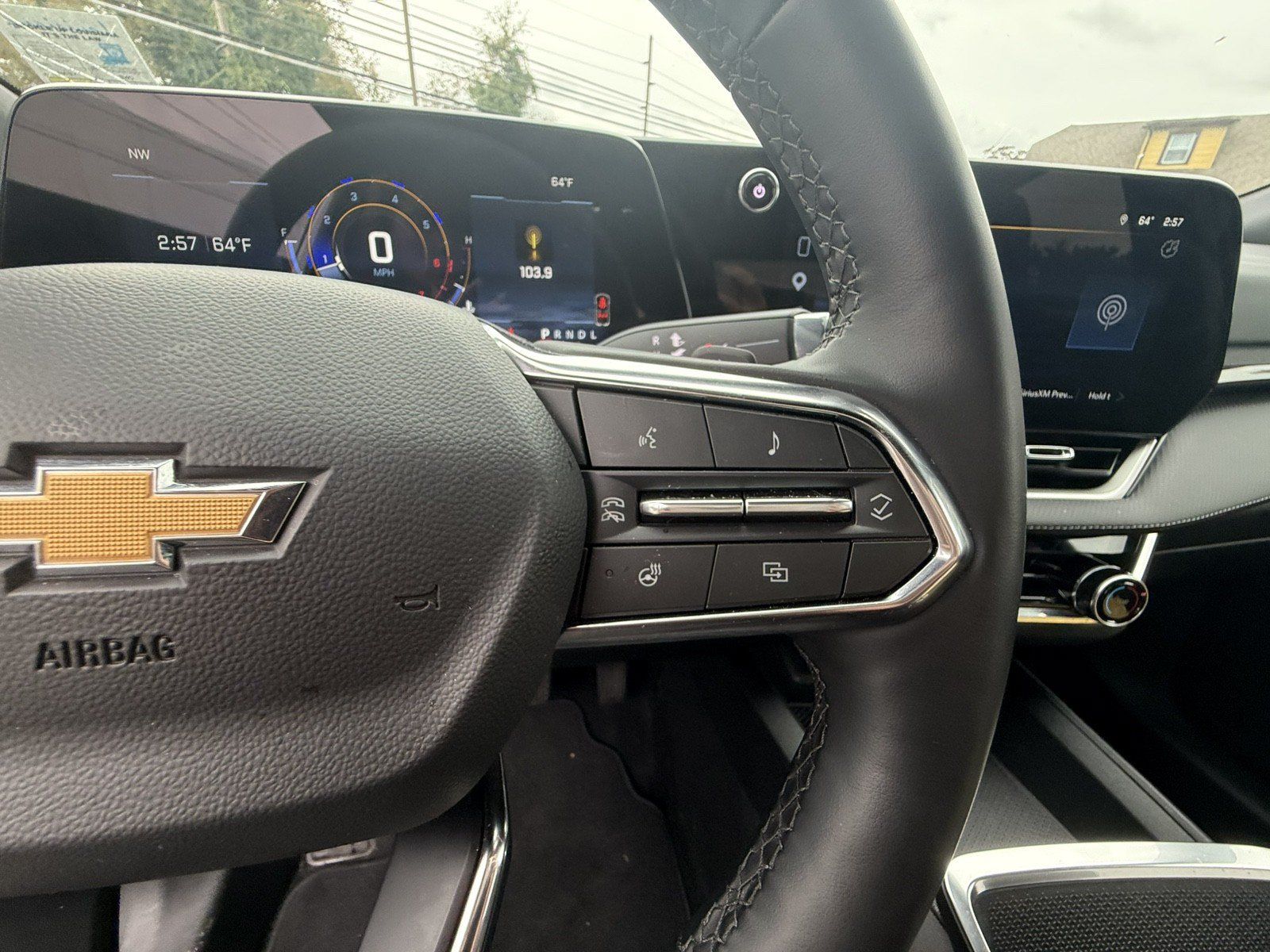 Used 2026 Chevrolet Equinox LT FWD image 18
