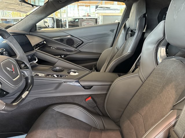 New 2027 Chevrolet Corvette Z06 w/ Stealth Interior Trim Package RWD image 9