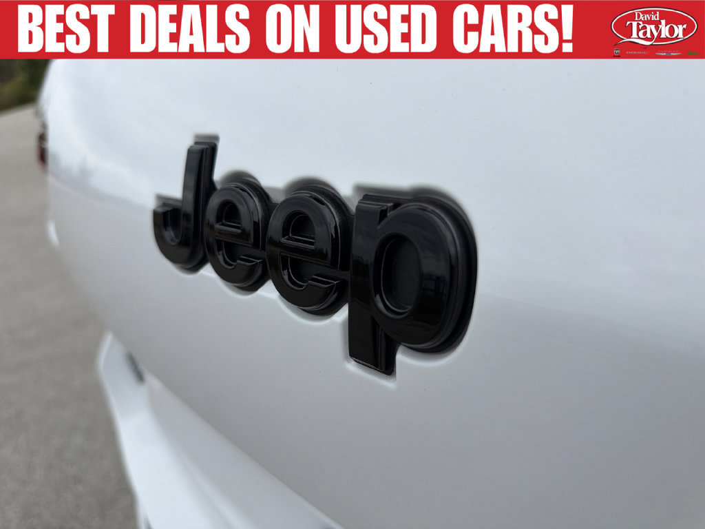 Used 2024 Jeep Grand Cherokee L Summit w/ Advanced Protech Group IV AWD/4WD image 40