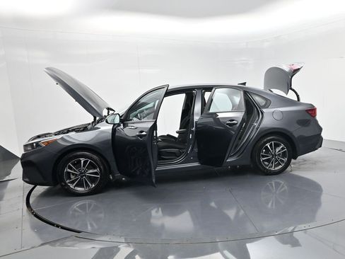 Used 2024 Kia Forte LXS w/ LXS Technology Package image 63