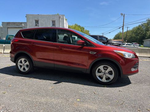 Used 2016 Ford Escape SE AWD/4WD image 9