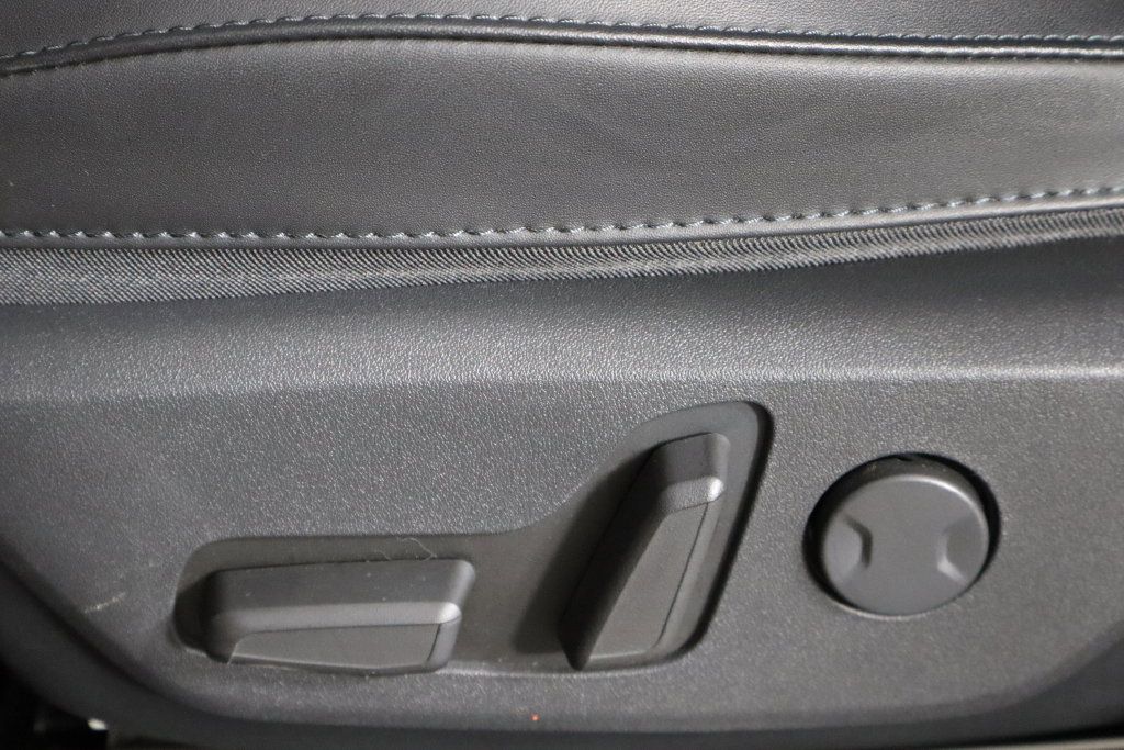 Used 2023 Kia Niro Wave FWD image 23