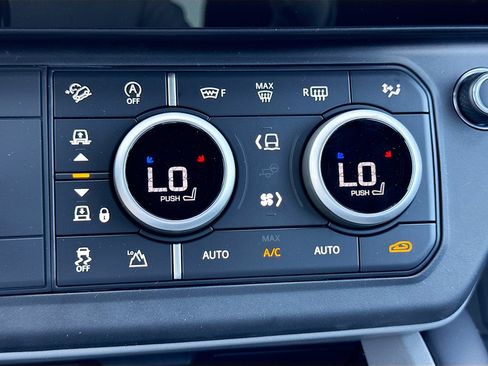 New 2026 Land Rover Defender 130 V8 AWD/4WD image 35
