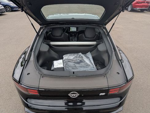 Used 2025 Nissan Z Performance w/ Floor Mat Package RWD image 9