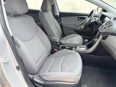 Used 2013 Hyundai Elantra GLS w/ Preferred Pkg FWD image 19
