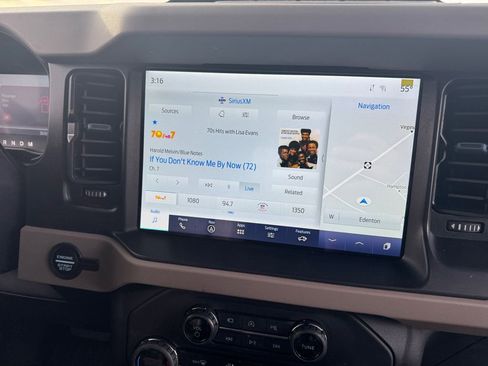 Certified 2023 Ford Bronco Wildtrak image 16