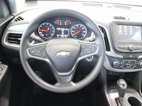 Used 2018 Chevrolet Equinox LS FWD image 9