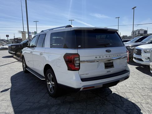Used 2023 Ford Expedition Max Limited image 5