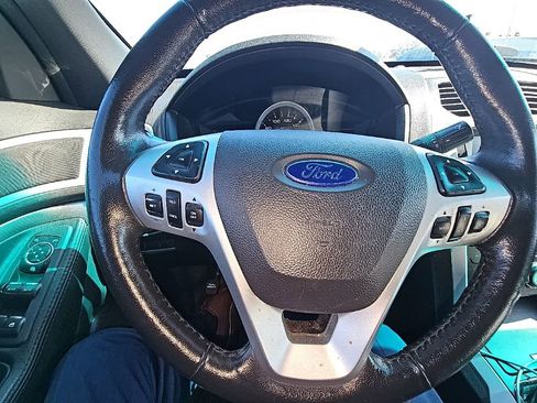 Used 2014 Ford Explorer XLT w/ Equipment Group 202A image 35