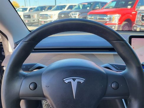Used 2018 Tesla Model 3 Performance image 20