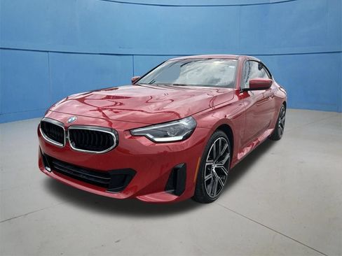 Used 2024 BMW 230i xDrive Coupe w/ Convenience Package AWD/4WD image 5