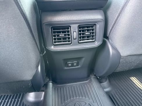 Used 2020 Toyota RAV4 XLE w/ Convenience Package AWD/4WD image 16