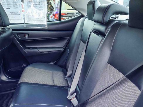 Used 2017 Toyota Corolla SE image 12