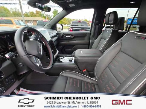 Used 2025 GMC Yukon AT4 Ultimate image 15