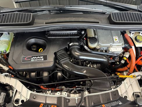 Used 2015 Ford C-MAX Energi SEL FWD image 11