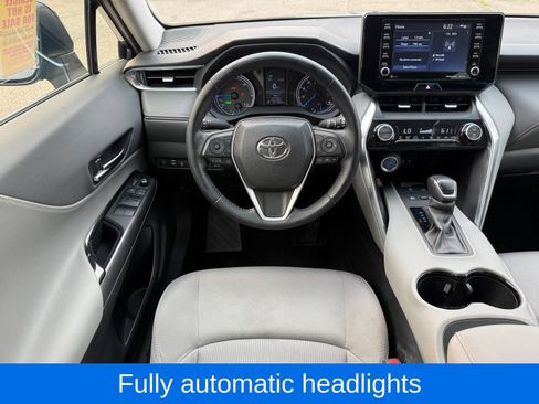Used 2022 Toyota Venza LE AWD/4WD image 27