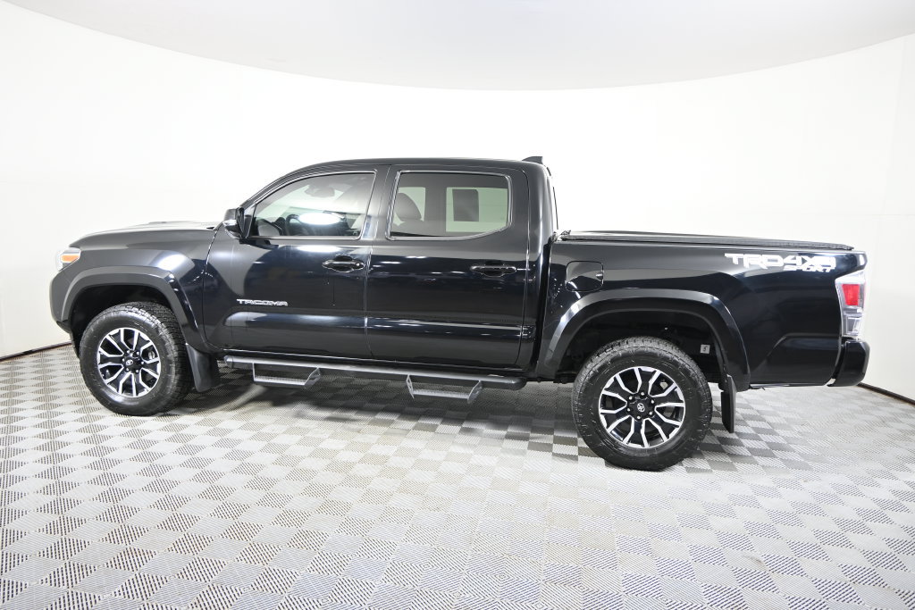 Used 2023 Toyota Tacoma TRD Sport AWD/4WD image 3
