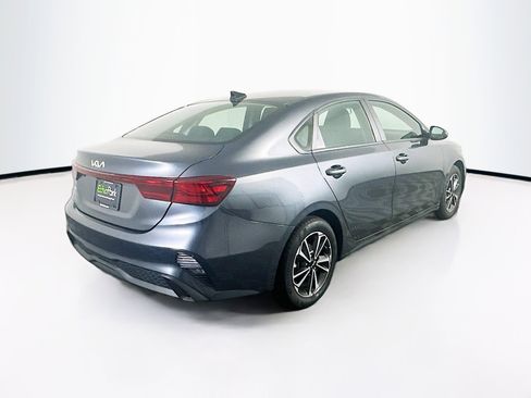 Used 2024 Kia Forte LXS image 9