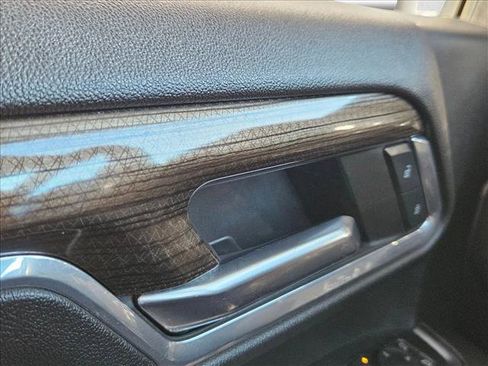 Used 2024 Chevrolet Silverado 2500 LT image 17