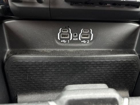 Used 2021 RAM 3500 Big Horn w/ Level 2 Equipment Group AWD/4WD image 30