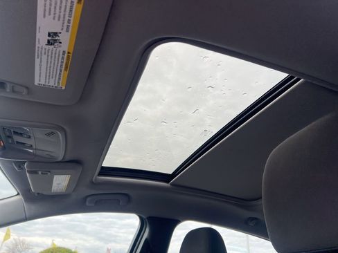 Used 2024 Chevrolet Malibu LT image 11