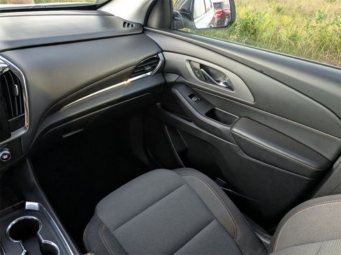 Used 2018 Chevrolet Traverse LS image 21