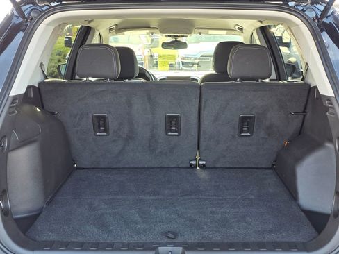 Used 2024 GMC Terrain SLE image 35