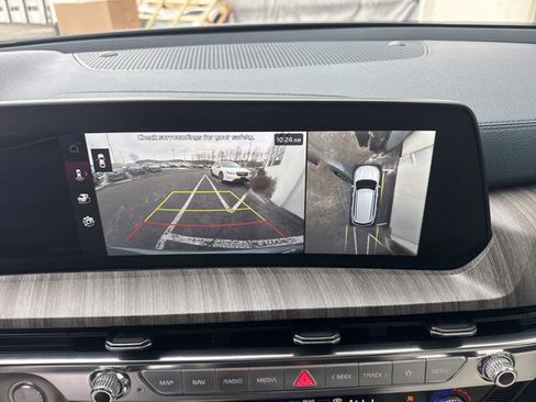 Certified 2024 Kia Telluride SX Prestige w/ Towing Package image 15